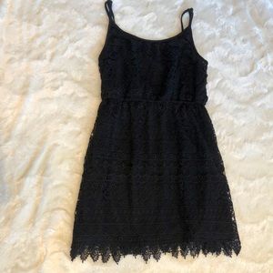 Lace dress with adjustable spaghetti straps - size S